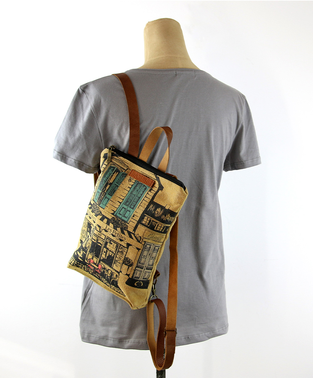 Mochila Pequeña Amarilla Casa