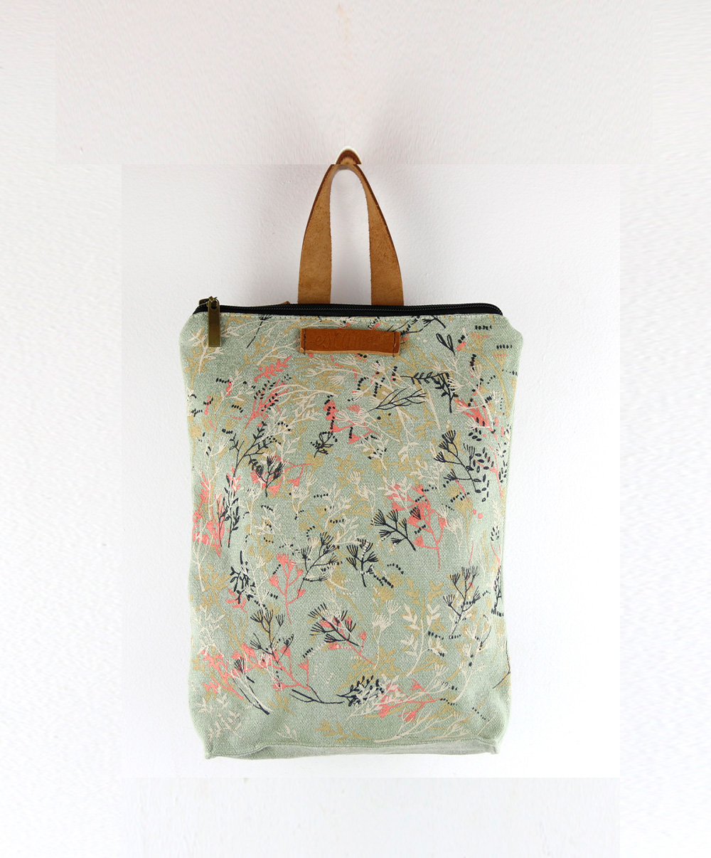 Mochila Pequeña Floral Aguamarina